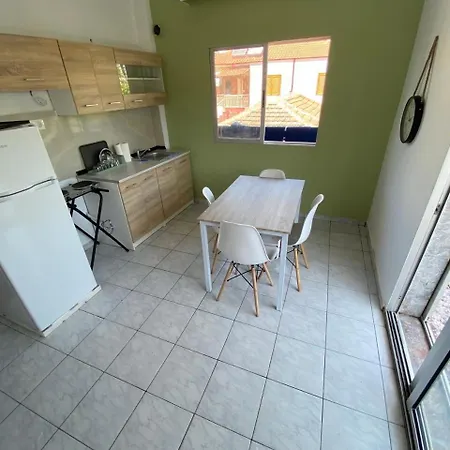 Διαμέρισμα Central Apartment *